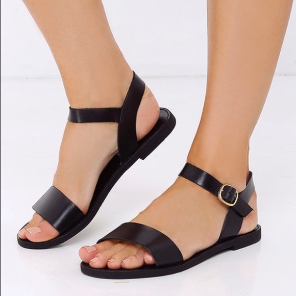 steve madden flat sandals